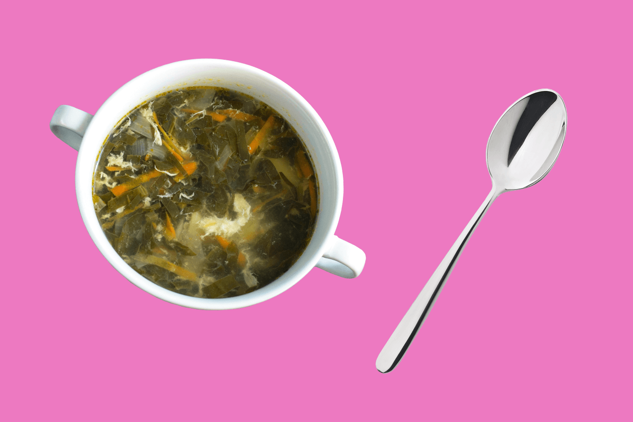 Суп из морковной и&nbsp;свекольной ботвы