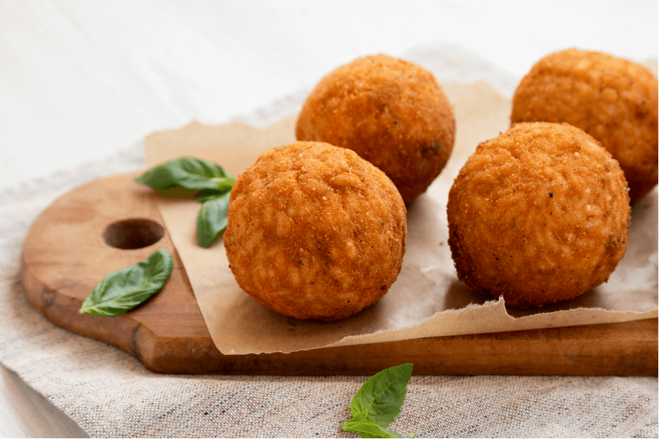 Тыквенные аранчини с сальсой верде