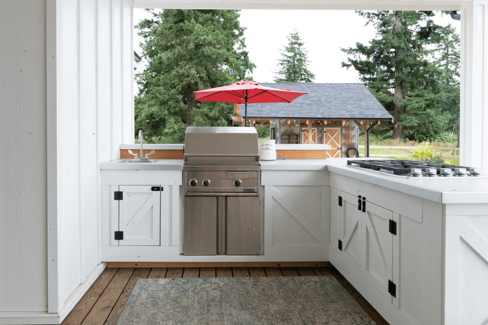 Кухня на веранде