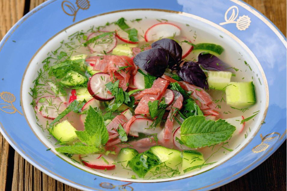 Окрошка с брезаолой и просекко