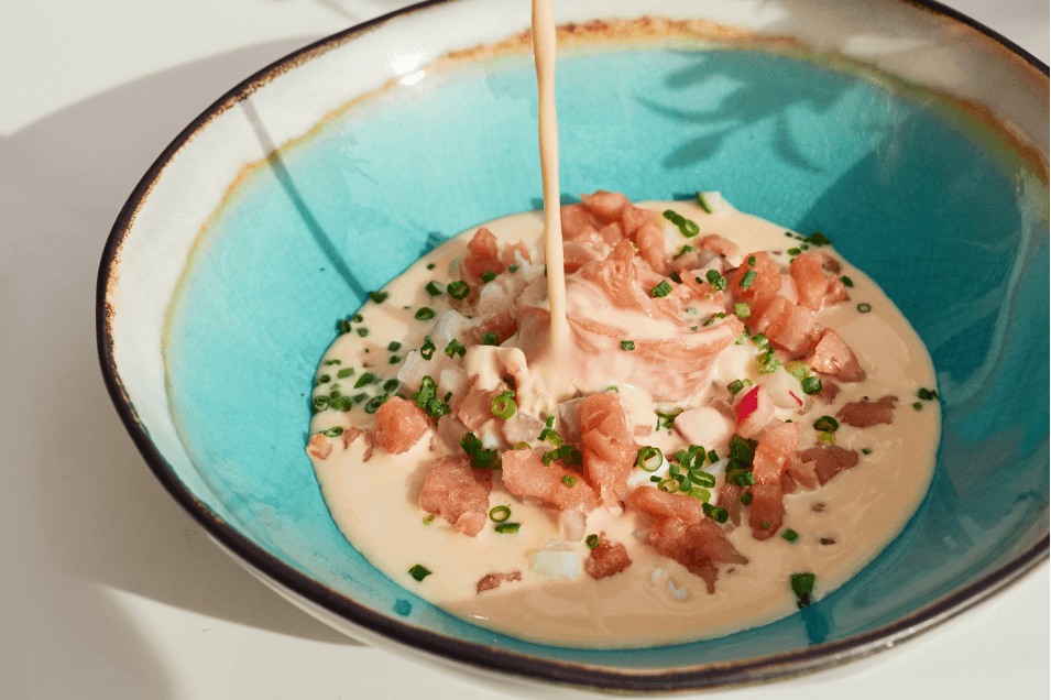 Окрошка со слабосоленой семгой