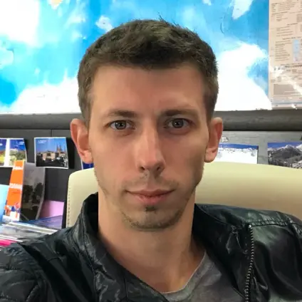 Виктор Попов,